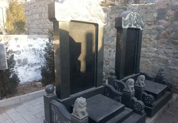 温泉墓园景色